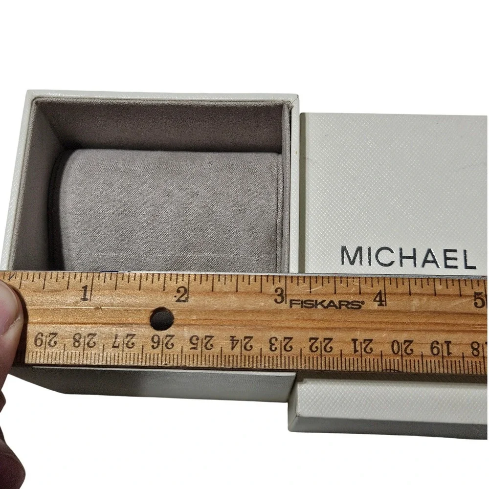 Michael Kors EMPTY Cream Textured Watch Box Michael Kors Replacement Case Pillow